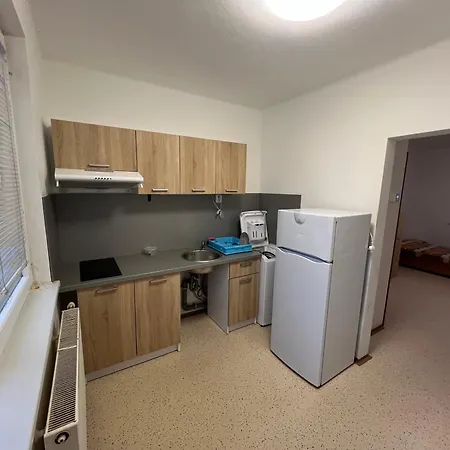 דירה Dvorniky Apartman